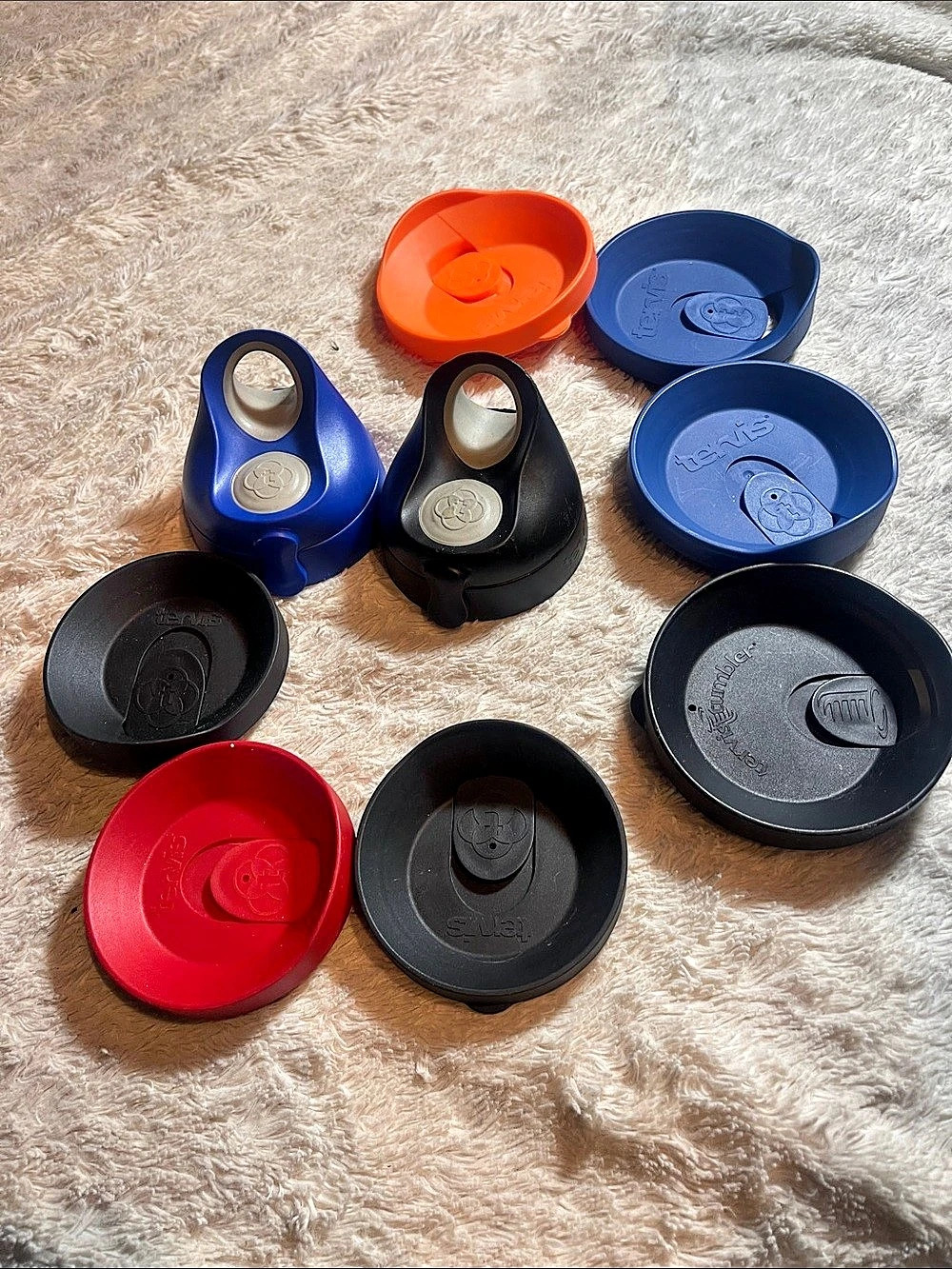 Assorted tervis lid bundle
